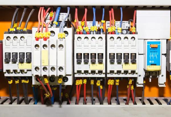 Electricians Management Service for Electrical Field Operations